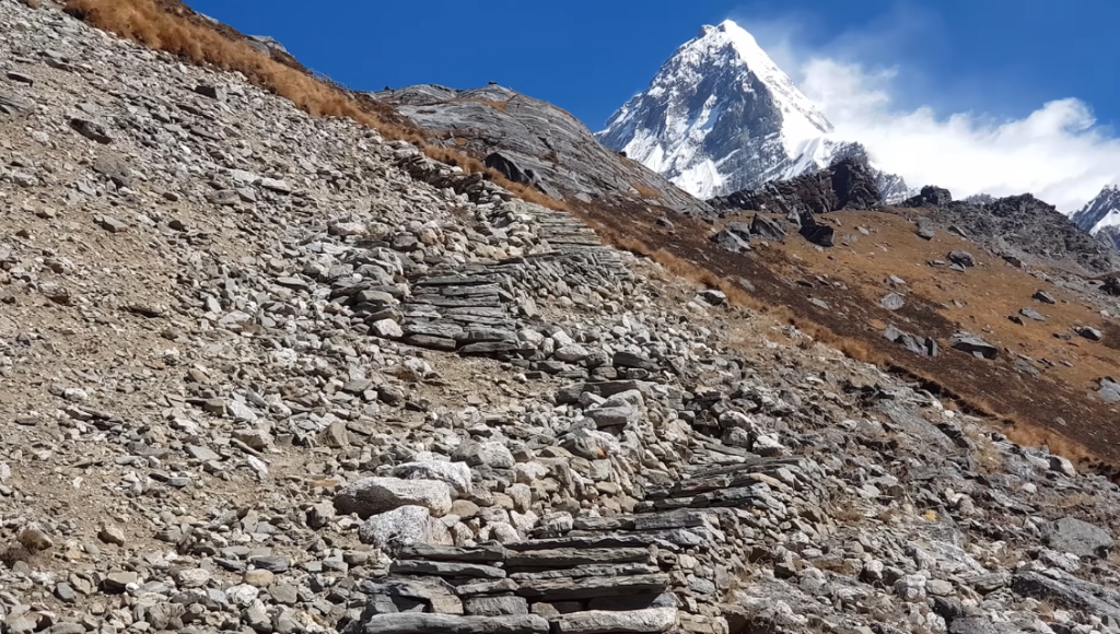 Trek to Khopra Danda (3,660 m)
