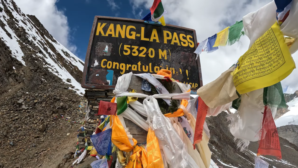 Cross Kang La Pass (5,320 m) to Ngawal (3,660 m)