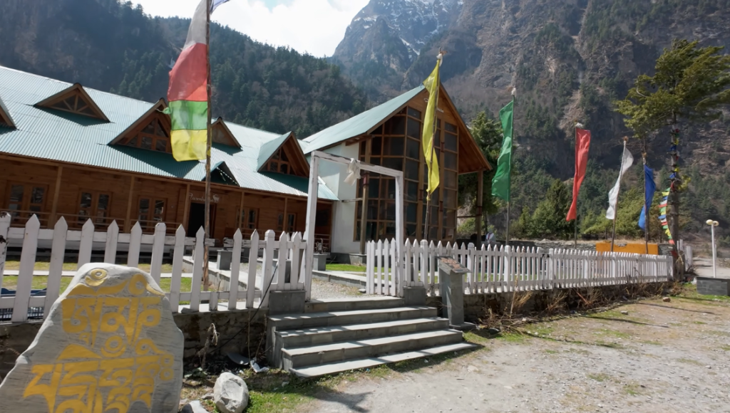Trek to Manang (3,540 m)